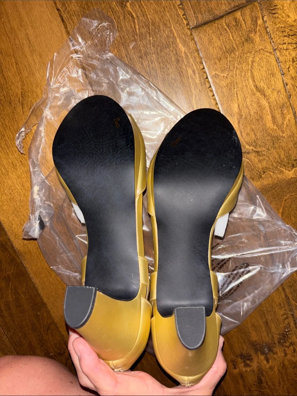 easy street 11M Metallic Gold Satin T-Strap Rhinestone Block Heel Sandals